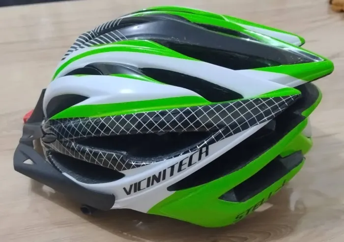 Capacete ciclístico