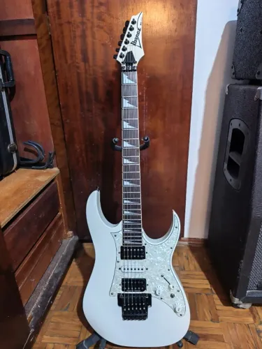 Guitarra Ibanez RG 350 DX Branca - Trocas