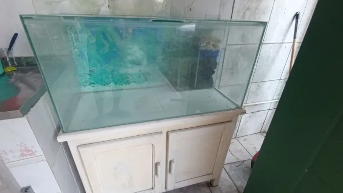 Aquário de 162 litros com móvel