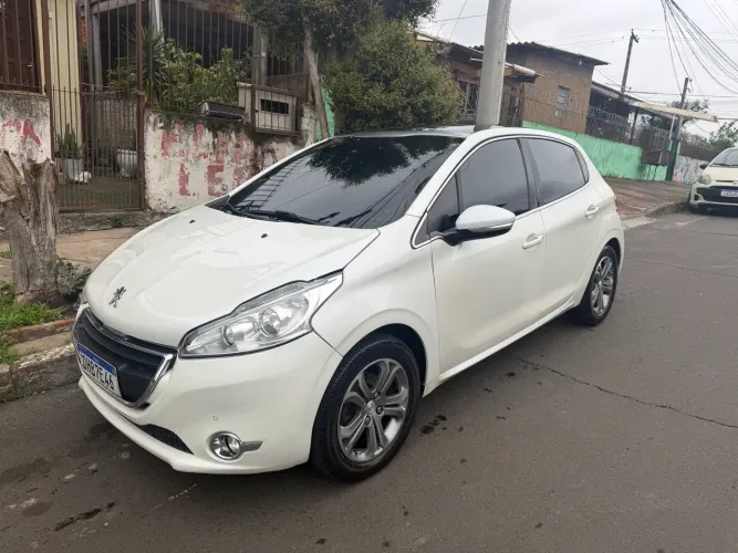 Peugeot 208 Griffe 1.6 Flex 16V 5P Mec. 2016