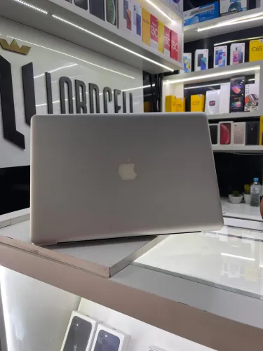 MacBook Pro 256GB