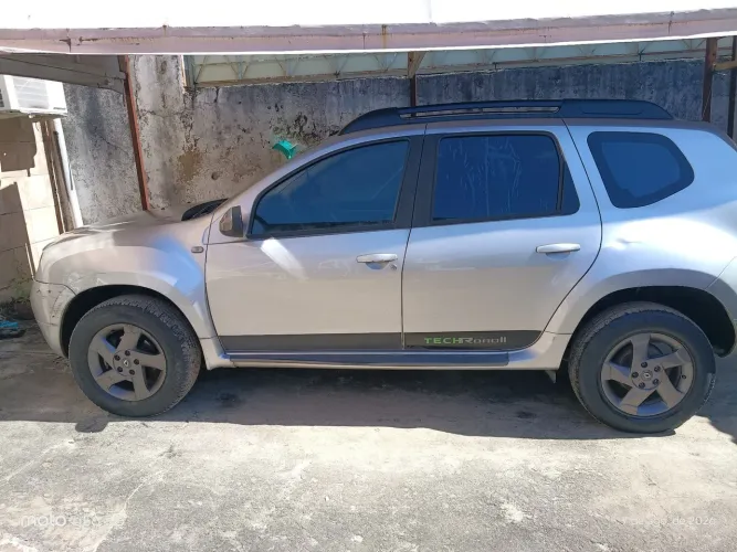 Renault Duster Dynamique 2.0 Hi-flex 16V Aut. 2014