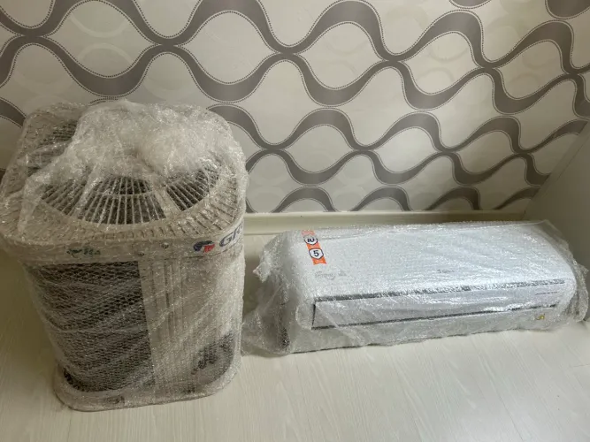 Vendo ar condicionado Gree com 12000 BTUs