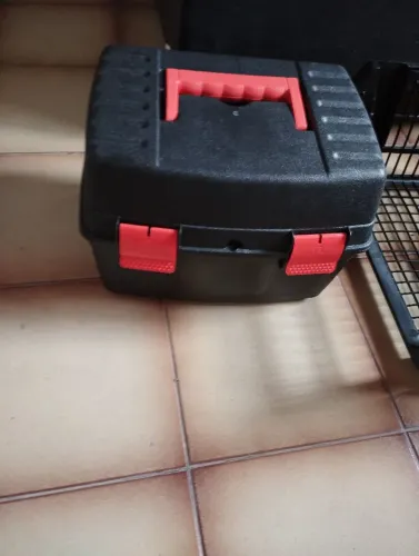 Maleta plástica New Box 2030 e cesta repositor 