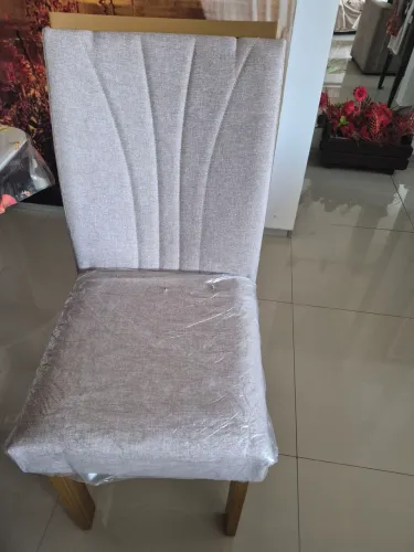 4 cadeiras de sala de jantar 