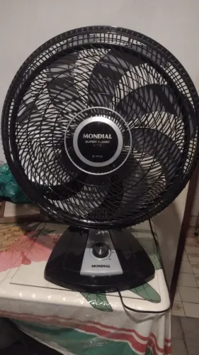 Ventilador de Mesa Mondial Super Turbo 8 Pás