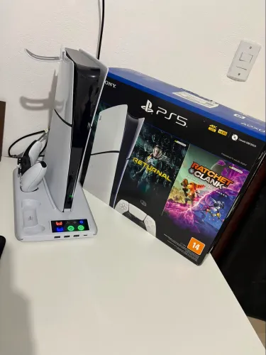 PlayStation 5 Edição Digital (Slim) + Base cooler