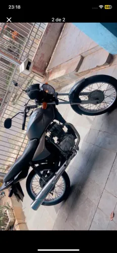 Vende-se moto pra sair rápido 