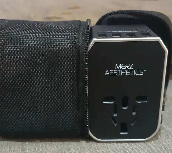 Adaptador Universal de Viagem