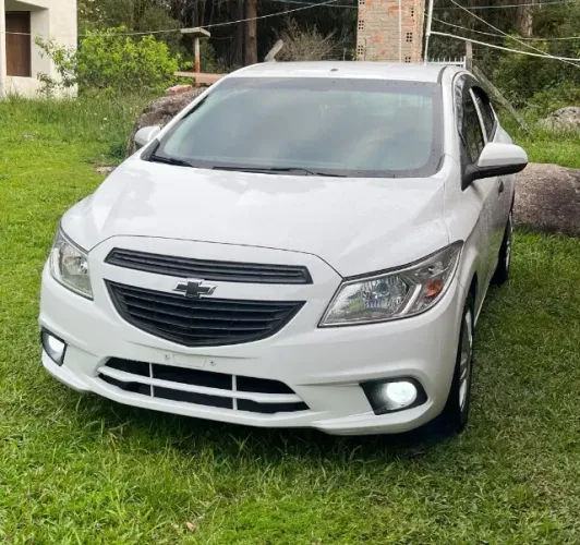Chevrolet Onix JOY Hatch 1.0 8V Flex Mec. 4P 2018