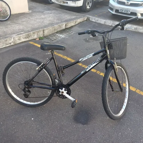 Bicicleta aro 26 com 21 marchas