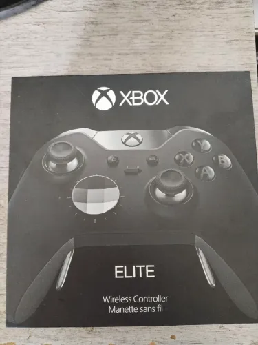 Controle ELITE XBOX ONE e Séries na caixa!