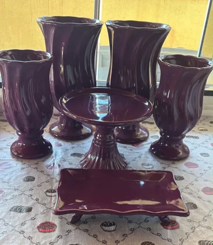 Jogo de vasos decorativos de porcelana