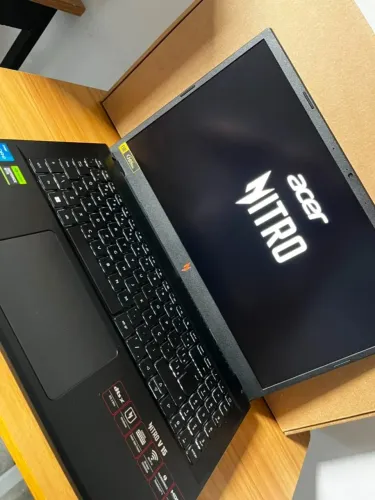 Notebook Nitro V15 Gamer - ainda na garantia.