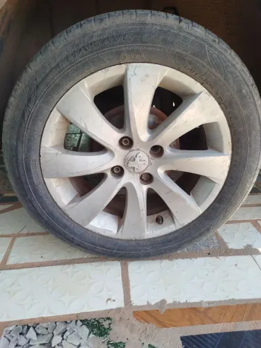 Troco rodão aro 16 4x108 por aro 15 ou 14 4x108