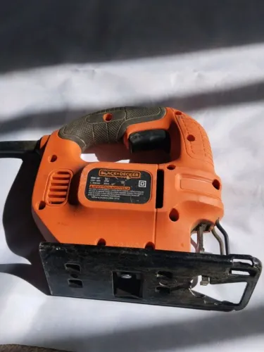 serra tico tico black decker