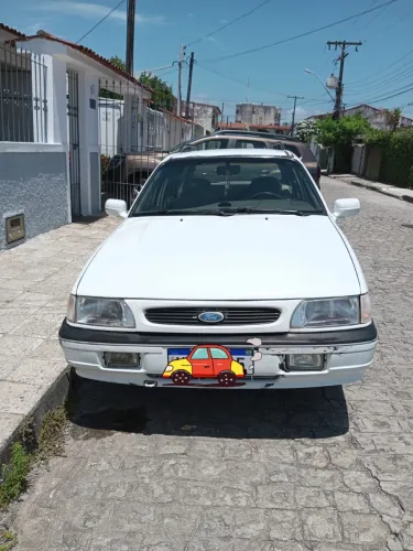 Ford Royale GL 1.8/1.8i 2P E 4P (álcool) 1996