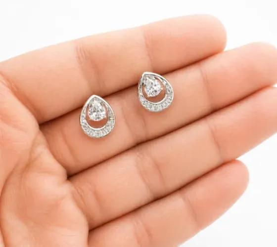 Brinco Gota Banhado A Prata 925 Zircônia