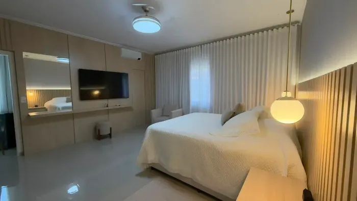 Casa com 3 dormitórios à venda, 290 m² por R$ 1.150.000 - João Paulo II - Pouso Alegre/MG