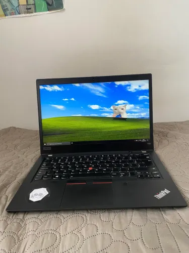 Lenovo Thinkpad T490 - Intel I5-8365U, 16gb de RAM, 238gb nvme