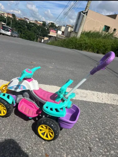 Quadriciclo infantil