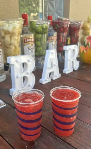 BARTENDER EVENTOS -ORÇAMENTO SOMENTE >71) 9_9_2_3_2-5_3_0_1