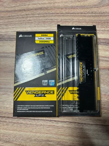Memória ram Corsair 2x8 gb 2666mhz