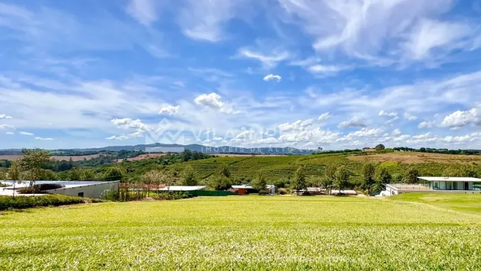 Terreno à venda no condomínio Quinta da Baroneza, em Bragança Paulista/SP!