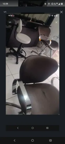 Uma cadeira linda inclinável  