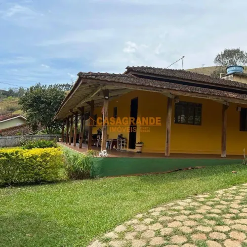 Chacara para venda com 120 metros quadrados com 3 quartos em Ponte Nova Sapucaí-Mirim - MG
