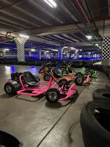 Kart de drift profissional com motor de 7,5hp Chassis reforçado Pouco usado