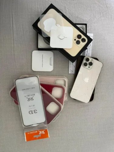 IPHONE 13 PRO MAX 256 GB, COMPLETO COM CAIXA E NF, PEQUENO TRINCO NA TELA E TRASEIRA