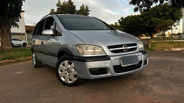 Chevrolet Zafira Expres. 2.0 MPFI Flexpower 5P AUT 2011