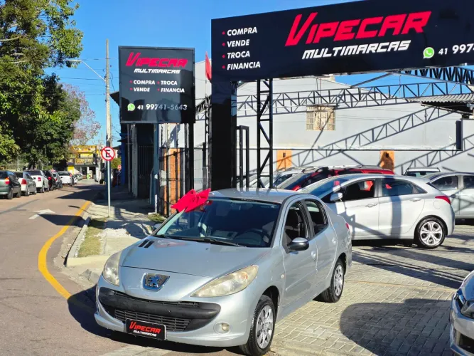 Peugeot 207 Sedan Passion XR 1.4 Flex 8V 4P 2011