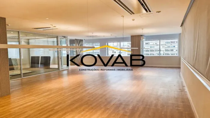 Conjunto comercial reformado para locação na Av Paulista com 356m²