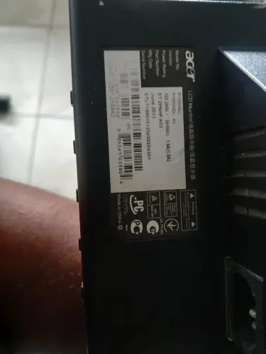 Vende-se monitor 15 polegadas