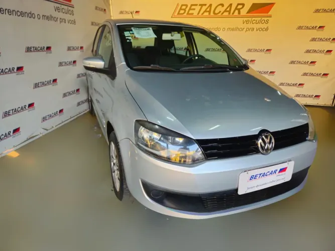 Volkswagen Fox 1.6 MI Total Flex 8V 5P 2012