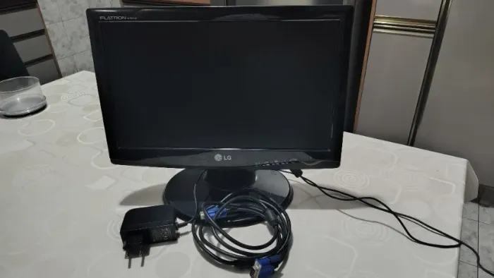 Monitor LG Flatron W1643C