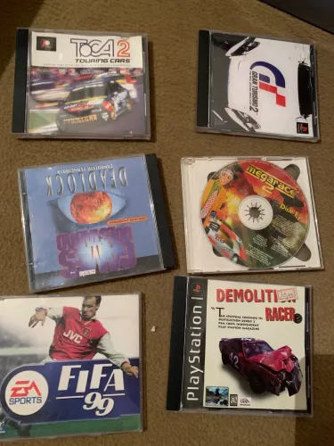 LOTE COM 6 JOGOS CLÁSSICOS RETRO (PS1 e PC CD-ROM)