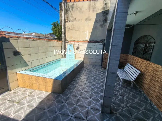 Casa Sobrado no Suarão: 2 Quartos, Piscina, Churrasqueira e Mais! Agende sua Visita e Surp