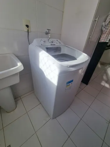 Vende - se máquina de lavar