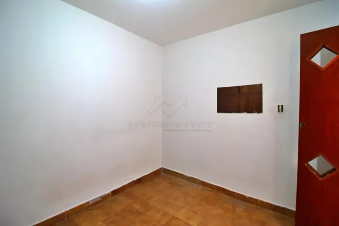 Casa com 02 dormitórios para locação, 200m² no bairro Vila João Ramalho - Santo André/SP