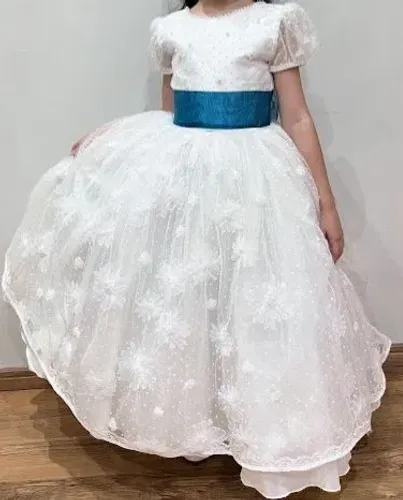 Vestido off white daminha de honra/florista/formatura