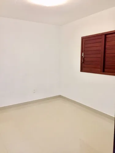 Alugo Kitnet de 40 m²