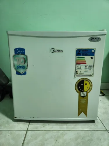 Frigobar 45l Midea !
