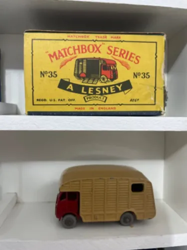 Matchbox Lesney Horse box