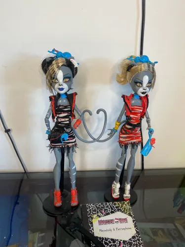 Monster High Meowlody e Purrsephone Zombie Shake completas