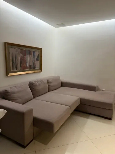 Sofá retrátil com chão de