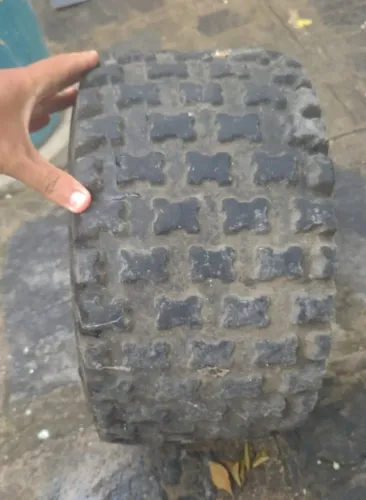 Pneu quadriciclo