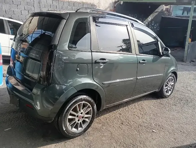 Fiat Idea Attractive 1.4 Fire Flex 8V 5P 2013